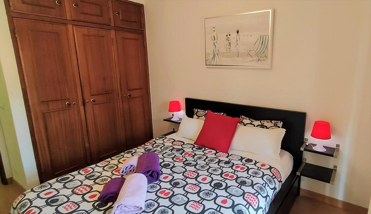 Large Apartment Near The Beach And Lisbon Costa da Caparica Exterior photo