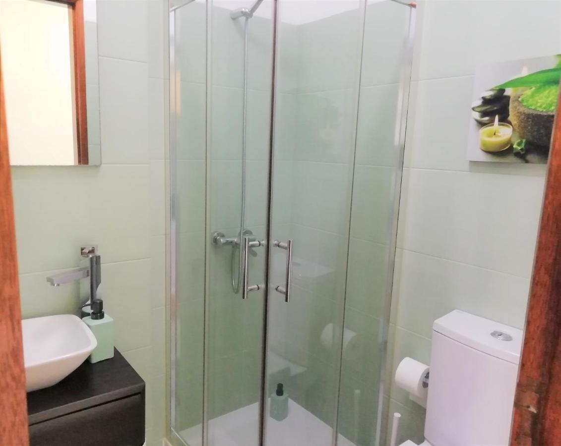 Large Apartment Near The Beach And Lisbon Costa da Caparica Exterior photo