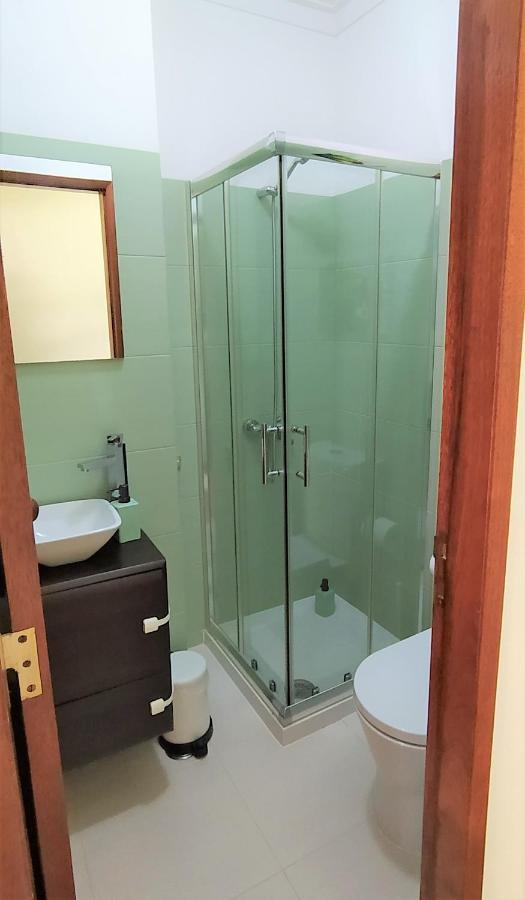 Large Apartment Near The Beach And Lisbon Costa da Caparica Exterior photo