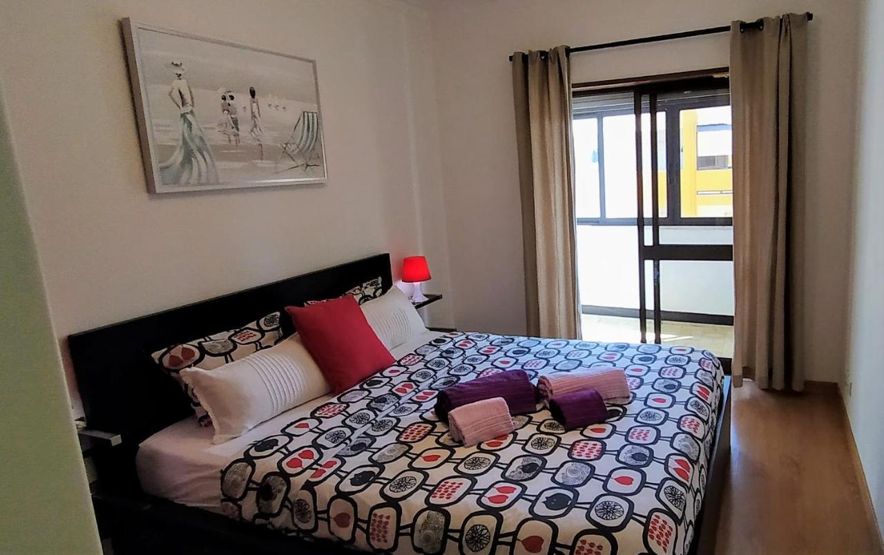 Large Apartment Near The Beach And Lisbon Costa da Caparica Exterior photo